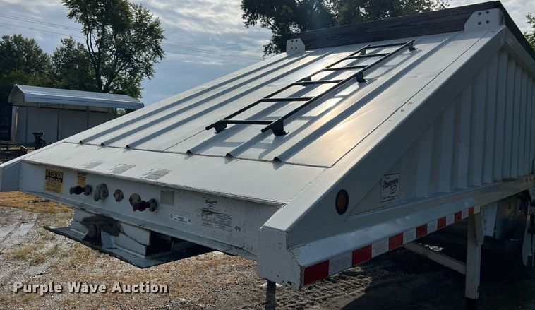 image for item NA9260 2017 Construction Trailer Specialists BDT 36 bottom dump trailer