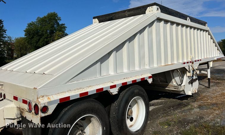 image for item NA9260 2017 Construction Trailer Specialists BDT 36 bottom dump trailer