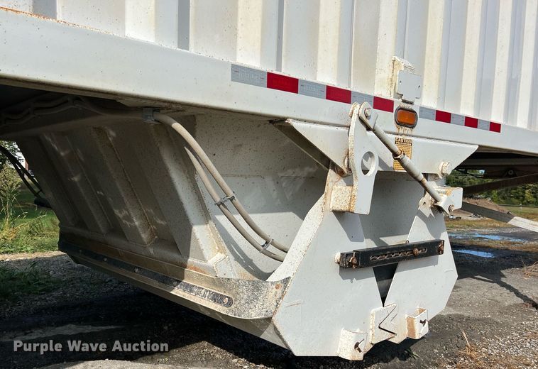image for item NA9260 2017 Construction Trailer Specialists BDT 36 bottom dump trailer