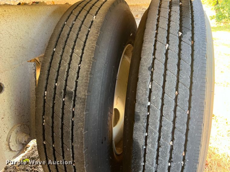 image for item NA9260 2017 Construction Trailer Specialists BDT 36 bottom dump trailer