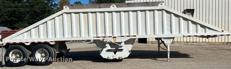 image for item NA9261 2016 Construction Trailer Specialists  BDT 36 bottom dump trailer