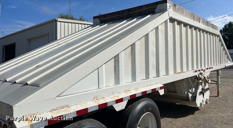 image for item NA9261 2016 Construction Trailer Specialists  BDT 36 bottom dump trailer
