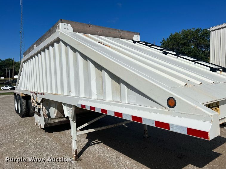 image for item NA9261 2016 Construction Trailer Specialists  BDT 36 bottom dump trailer