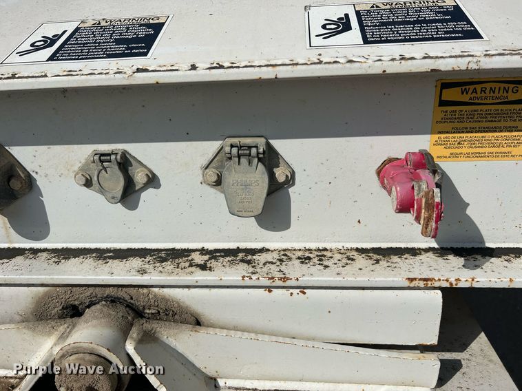 image for item NA9261 2016 Construction Trailer Specialists  BDT 36 bottom dump trailer