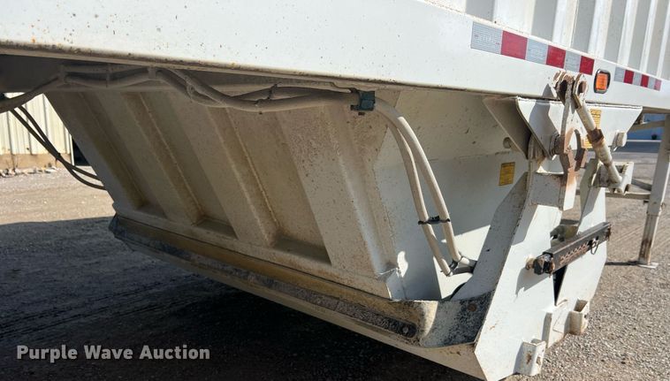 image for item NA9261 2016 Construction Trailer Specialists  BDT 36 bottom dump trailer