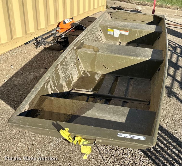 image for item NL9060 Tracker  flat bottom boat