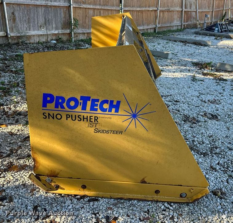 image for item NL9062 Pro-Tech IS10S  skid steer snow pusher