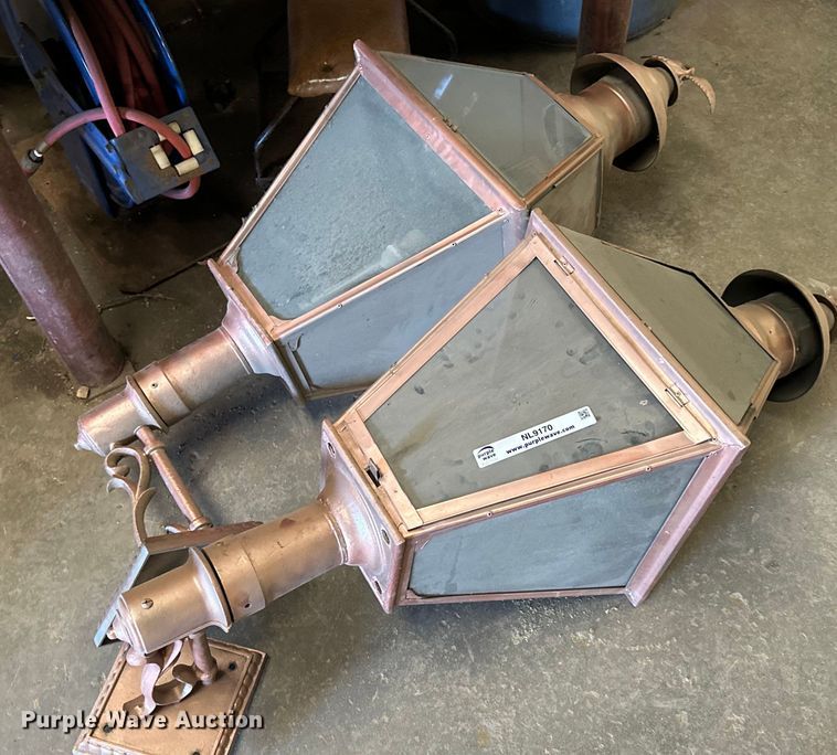 image for item NL9170 (2) gas lights