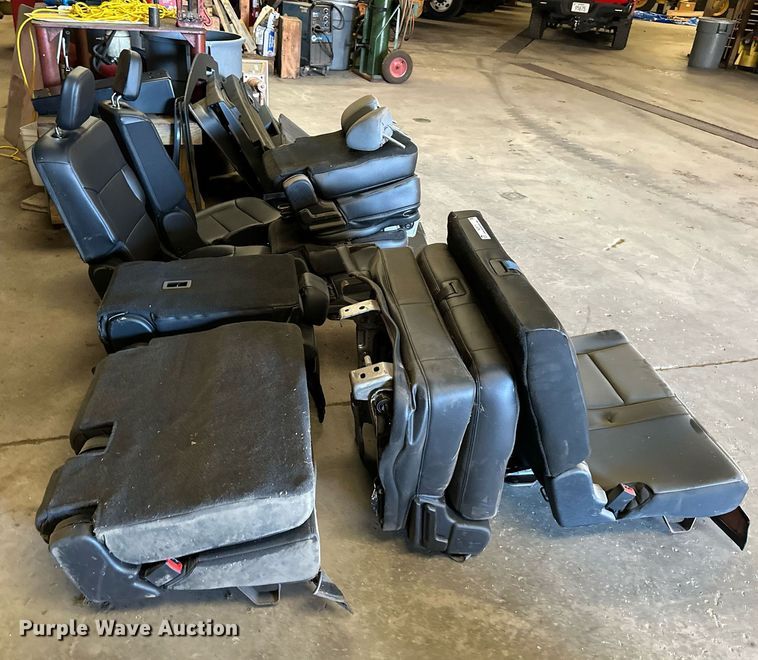 image for item NL9171 Ford  SUV parts