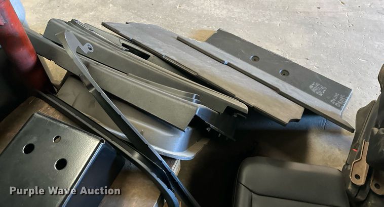 image for item NL9171 Ford  SUV parts