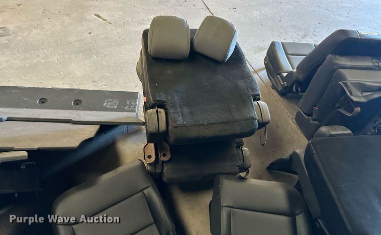 image for item NL9171 Ford  SUV parts