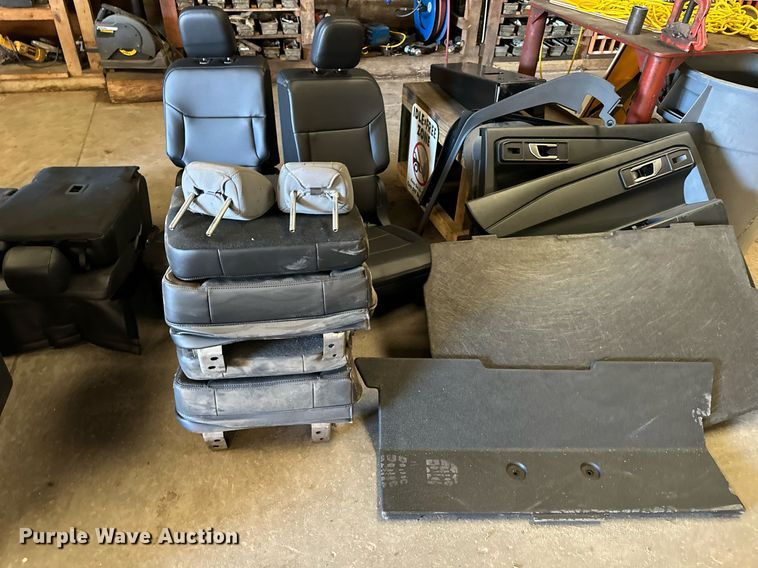 image for item NL9171 Ford  SUV parts