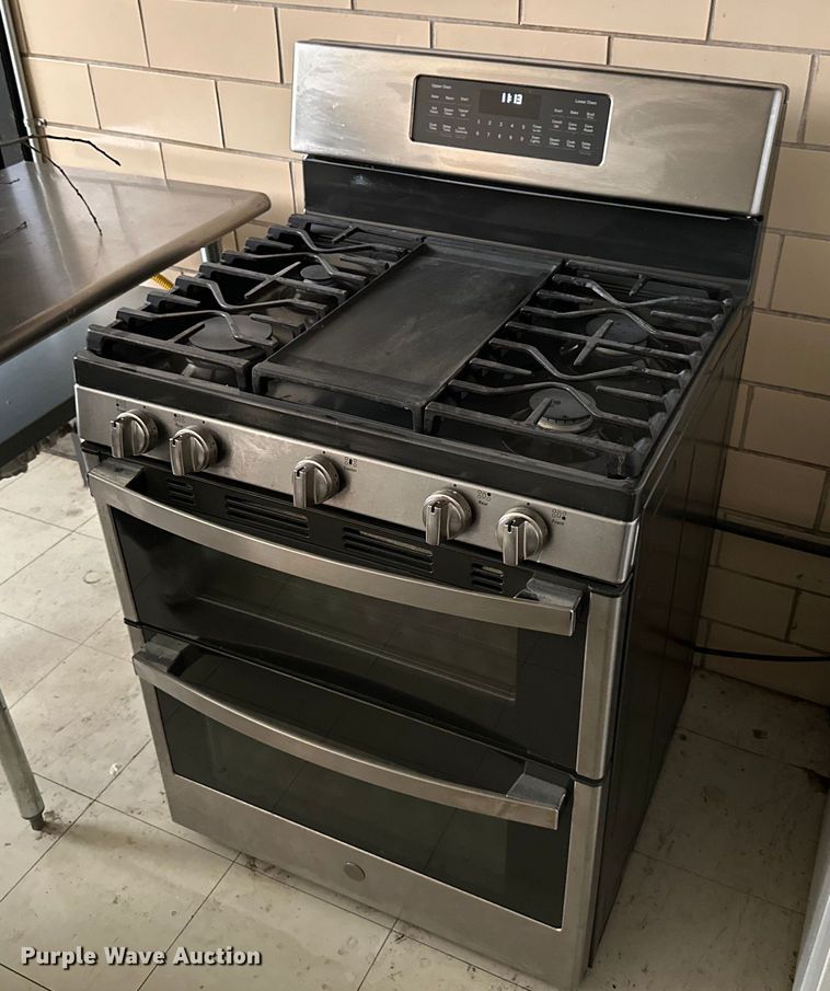 image for item NL9172 Gas range with ventilation system