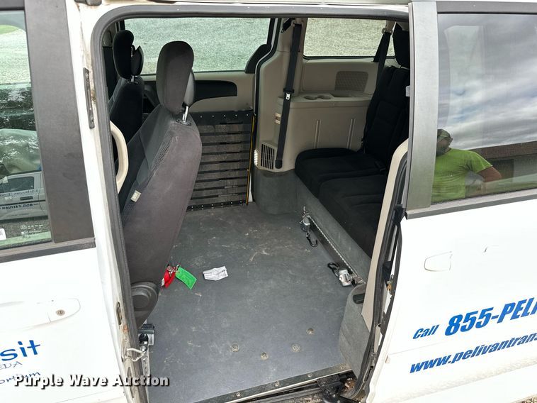 image for item NO9322 2014 Dodge Grand Caravan  handicap accessible van