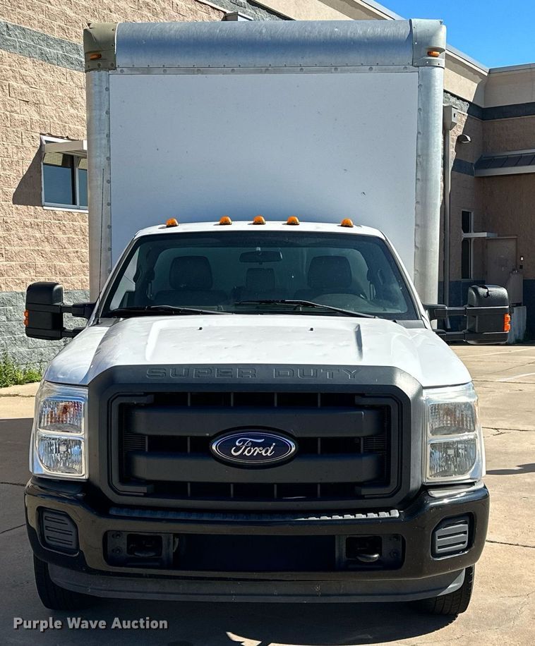 image for item NQ9541 2014 Ford F350 Super Duty  box truck