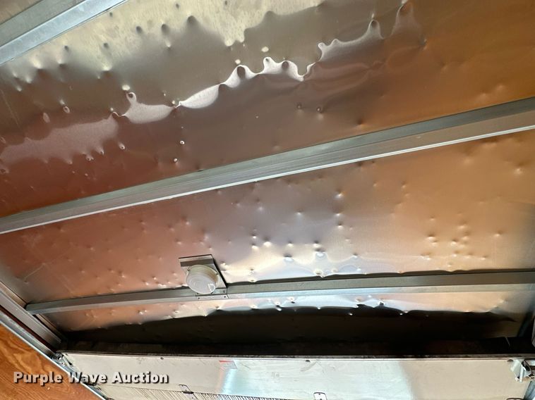 image for item NQ9541 2014 Ford F350 Super Duty  box truck