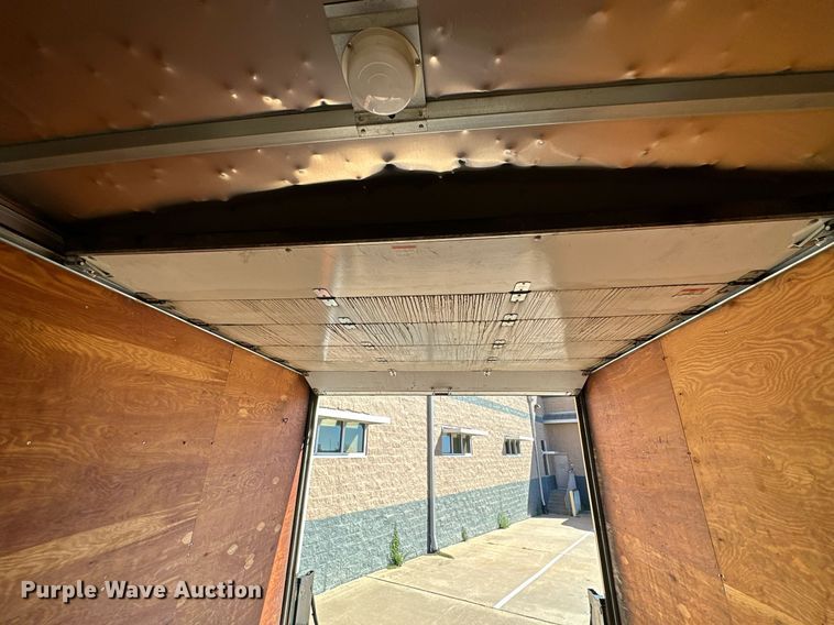 image for item NQ9541 2014 Ford F350 Super Duty  box truck