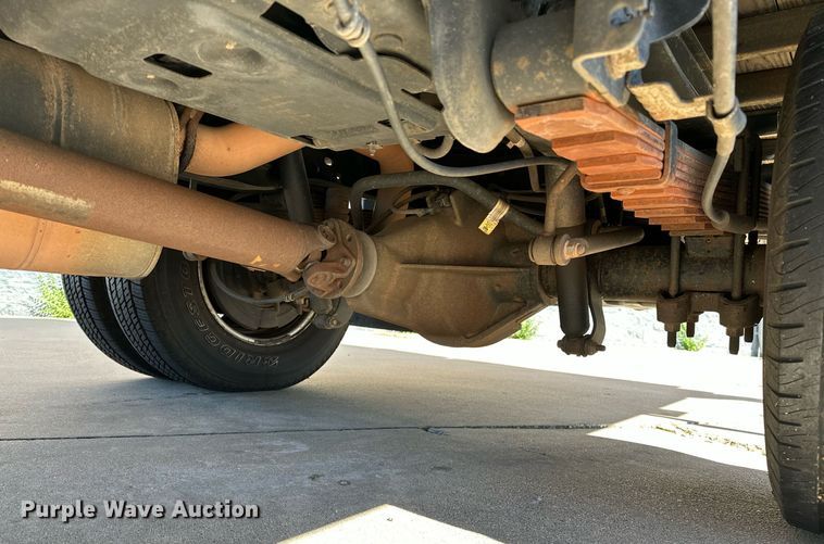 image for item NQ9541 2014 Ford F350 Super Duty  box truck