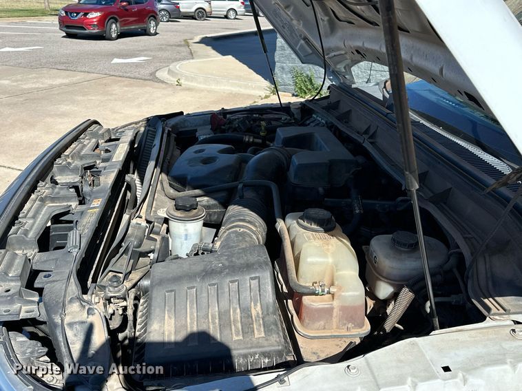 image for item NQ9541 2014 Ford F350 Super Duty  box truck