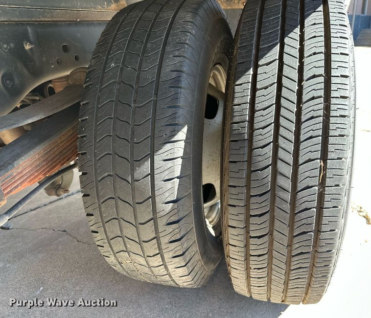 image for item NQ9541 2014 Ford F350 Super Duty  box truck