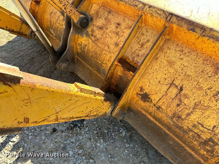 image for item NQ9544 1988 John Deere 310C  backhoe