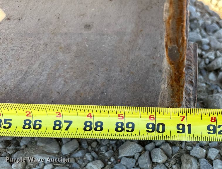 image for item NQ9544 1988 John Deere 310C  backhoe