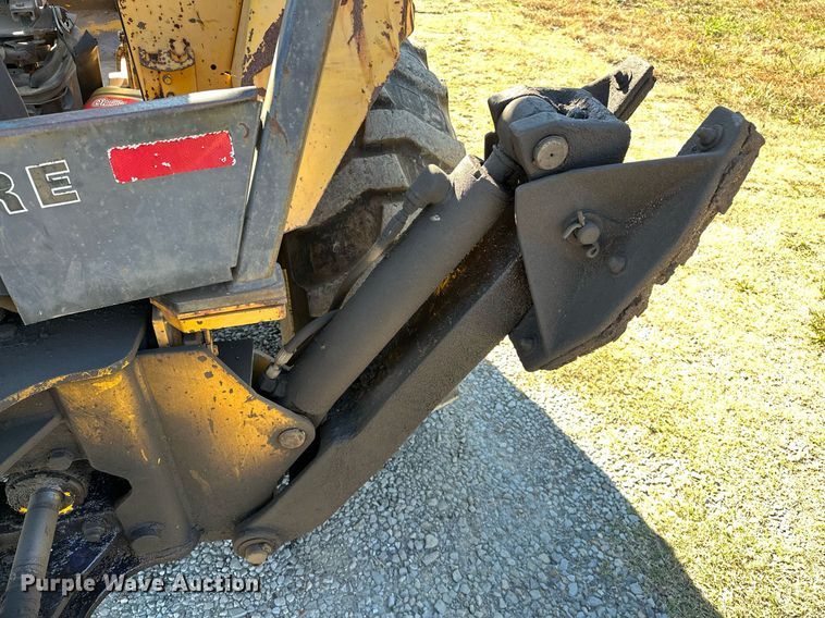 image for item NQ9544 1988 John Deere 310C  backhoe