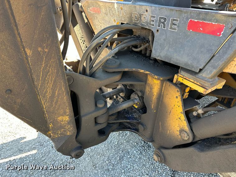 image for item NQ9544 1988 John Deere 310C  backhoe