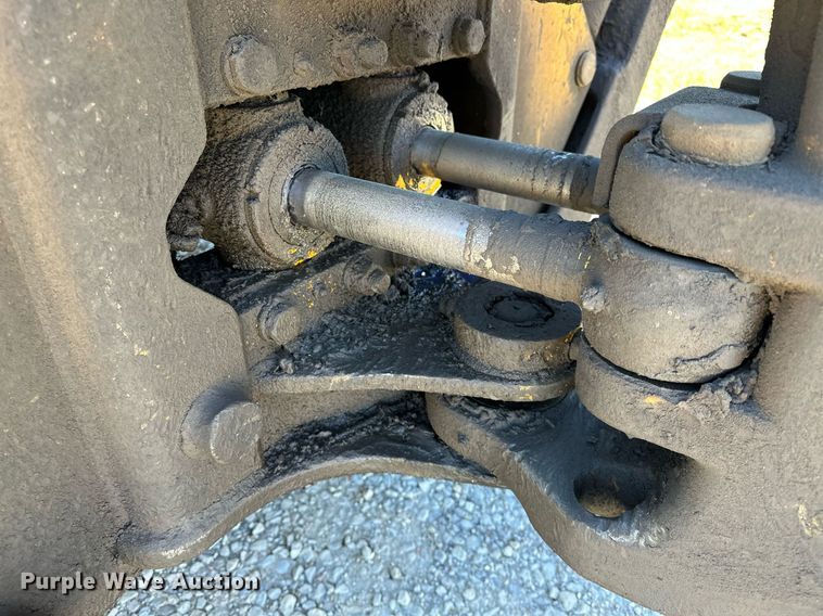 image for item NQ9544 1988 John Deere 310C  backhoe