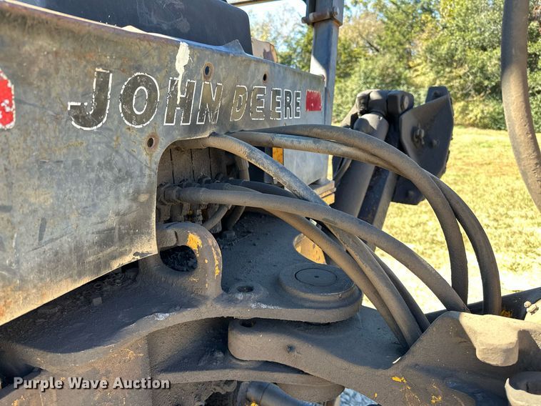 image for item NQ9544 1988 John Deere 310C  backhoe