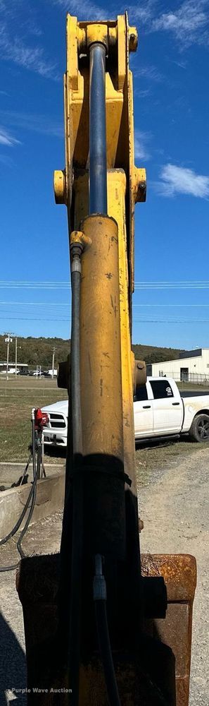 image for item NQ9544 1988 John Deere 310C  backhoe