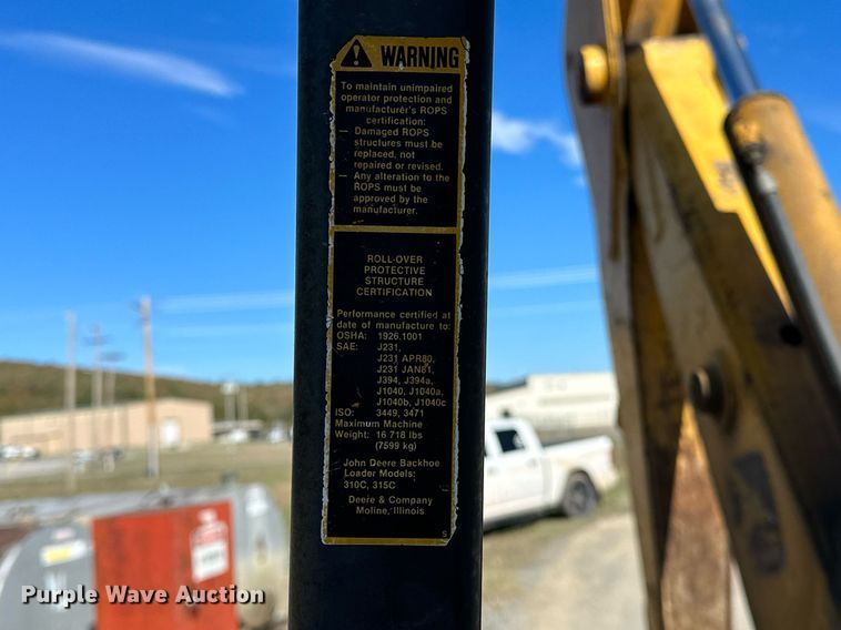 image for item NQ9544 1988 John Deere 310C  backhoe