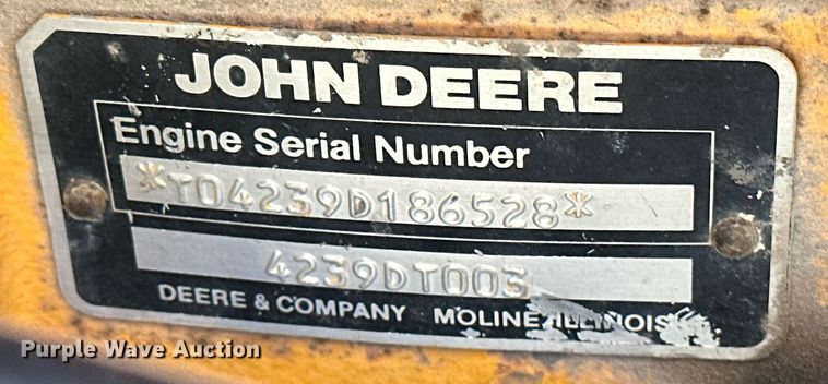 image for item NQ9544 1988 John Deere 310C  backhoe