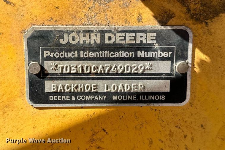 image for item NQ9544 1988 John Deere 310C  backhoe