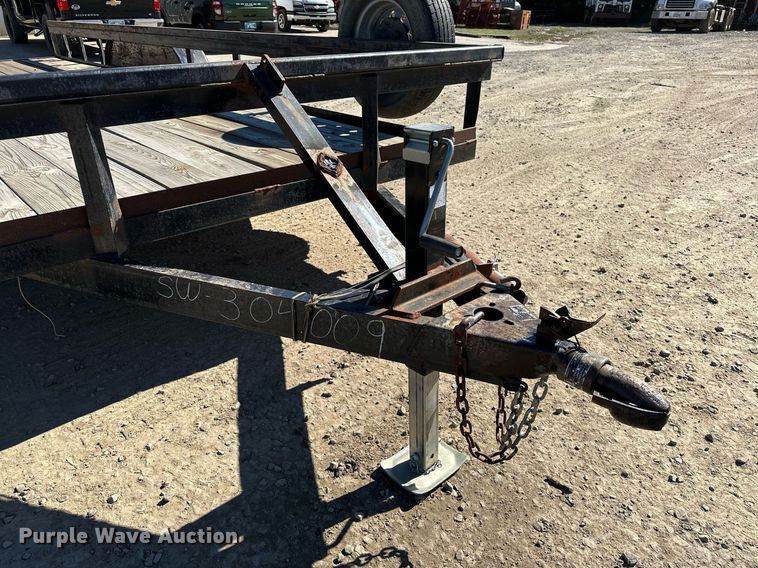 image for item NQ9546 2018 C&M 82x20  utility trailer