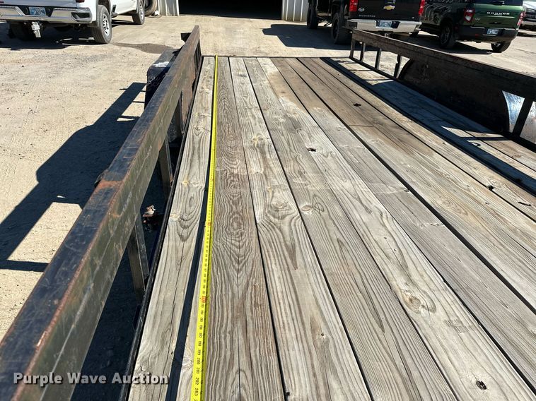 image for item NQ9546 2018 C&M 82x20  utility trailer