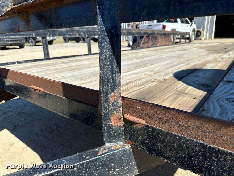 image for item NQ9546 2018 C&M 82x20  utility trailer