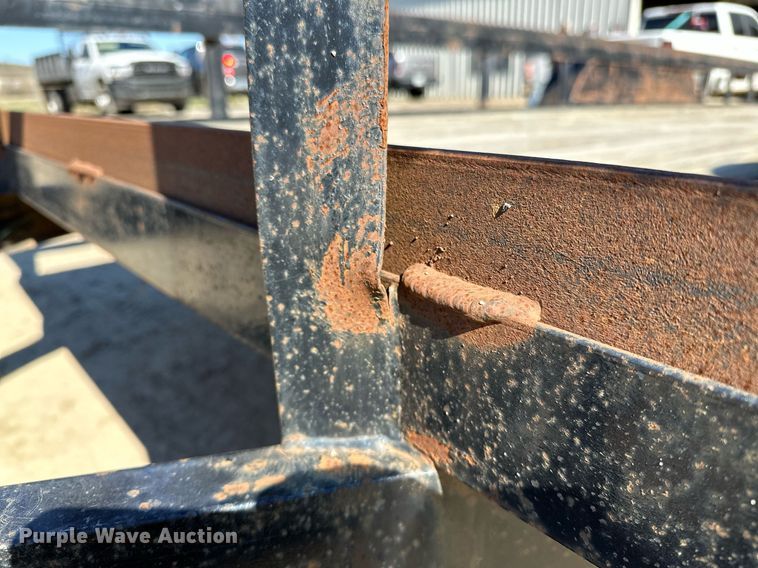 image for item NQ9546 2018 C&M 82x20  utility trailer