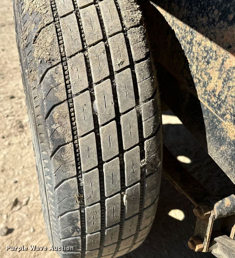 image for item NQ9546 2018 C&M 82x20  utility trailer