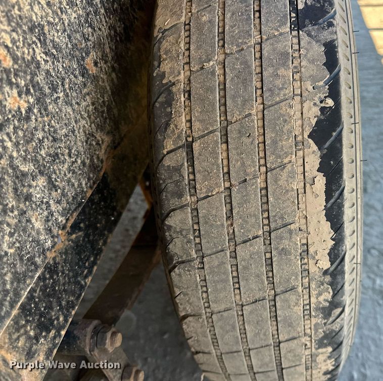 image for item NQ9546 2018 C&M 82x20  utility trailer