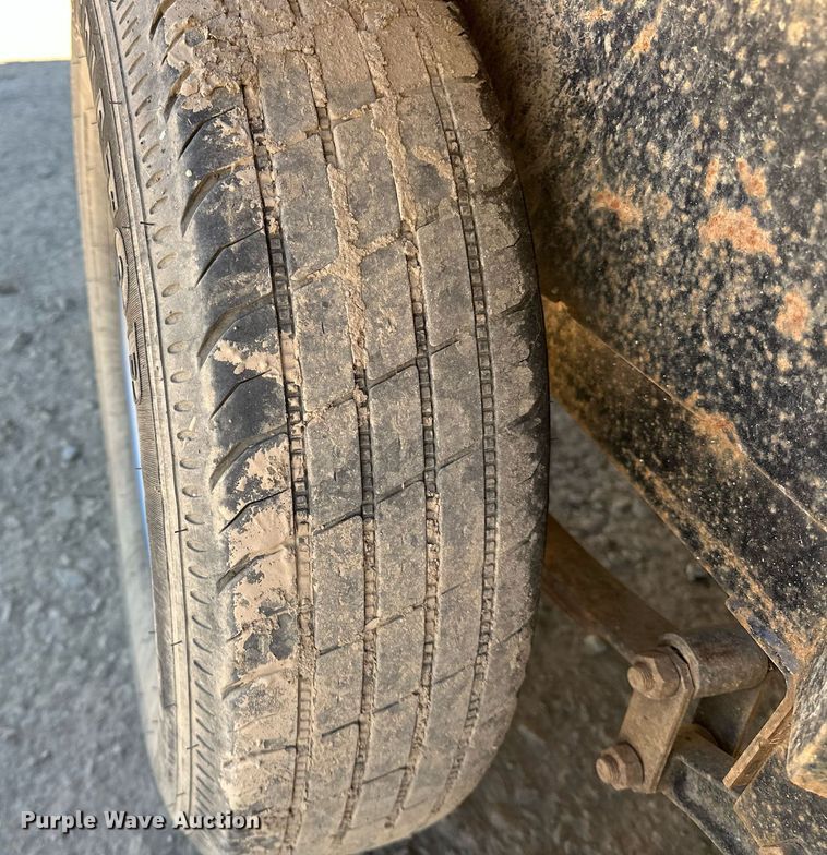 image for item NQ9546 2018 C&M 82x20  utility trailer