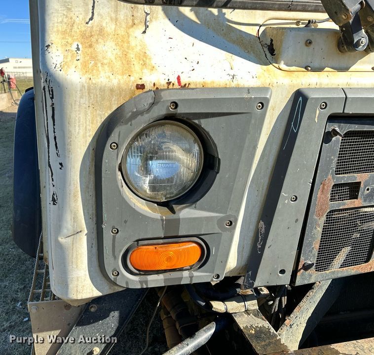 image for item NQ9547 2013 Mack MRU-613  refuse truck