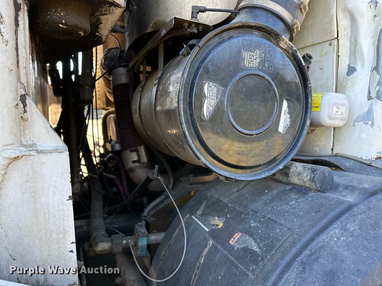 image for item NQ9547 2013 Mack MRU-613  refuse truck