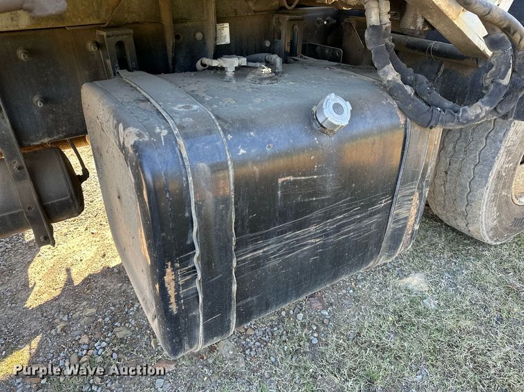 image for item NQ9547 2013 Mack MRU-613  refuse truck