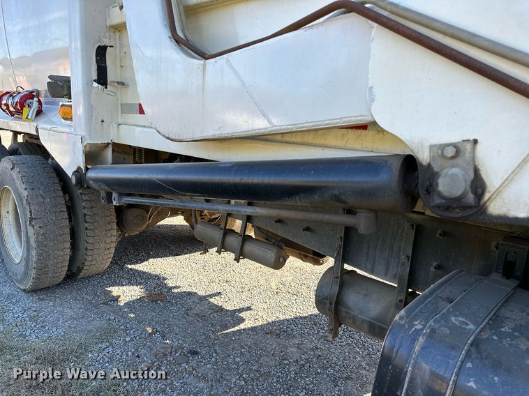 image for item NQ9547 2013 Mack MRU-613  refuse truck