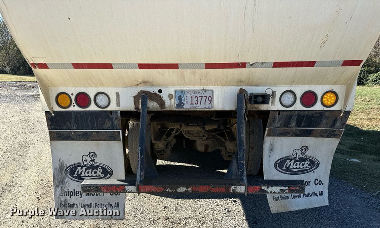 image for item NQ9547 2013 Mack MRU-613  refuse truck