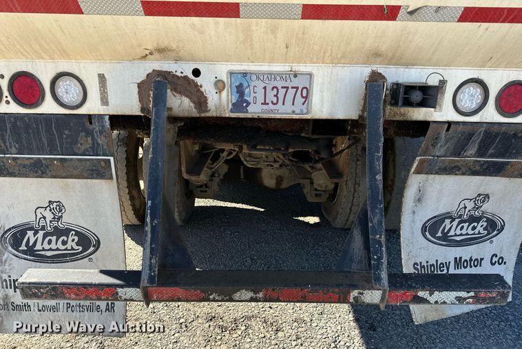 image for item NQ9547 2013 Mack MRU-613  refuse truck