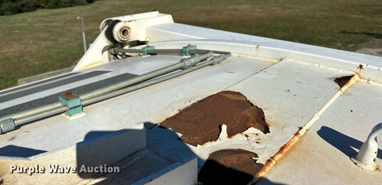 image for item NQ9547 2013 Mack MRU-613  refuse truck