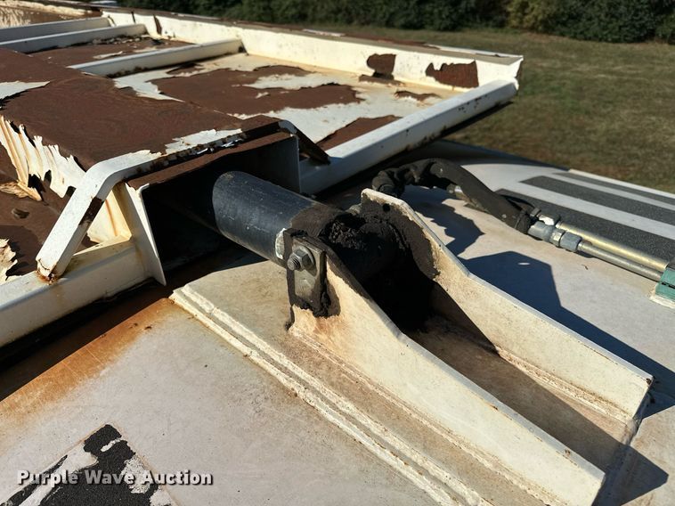 image for item NQ9547 2013 Mack MRU-613  refuse truck