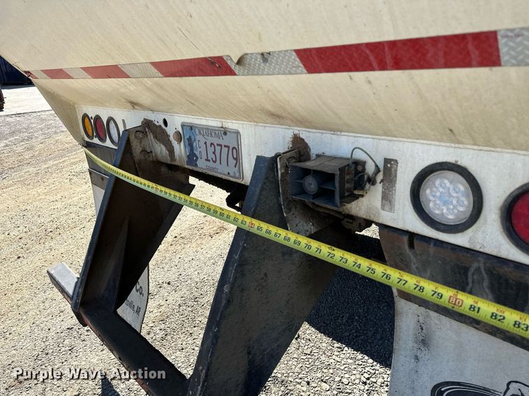 image for item NQ9547 2013 Mack MRU-613  refuse truck